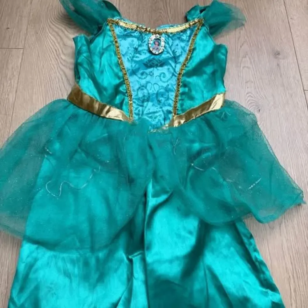 Disney Princess Jasmine Costume Size 4-6X Light up